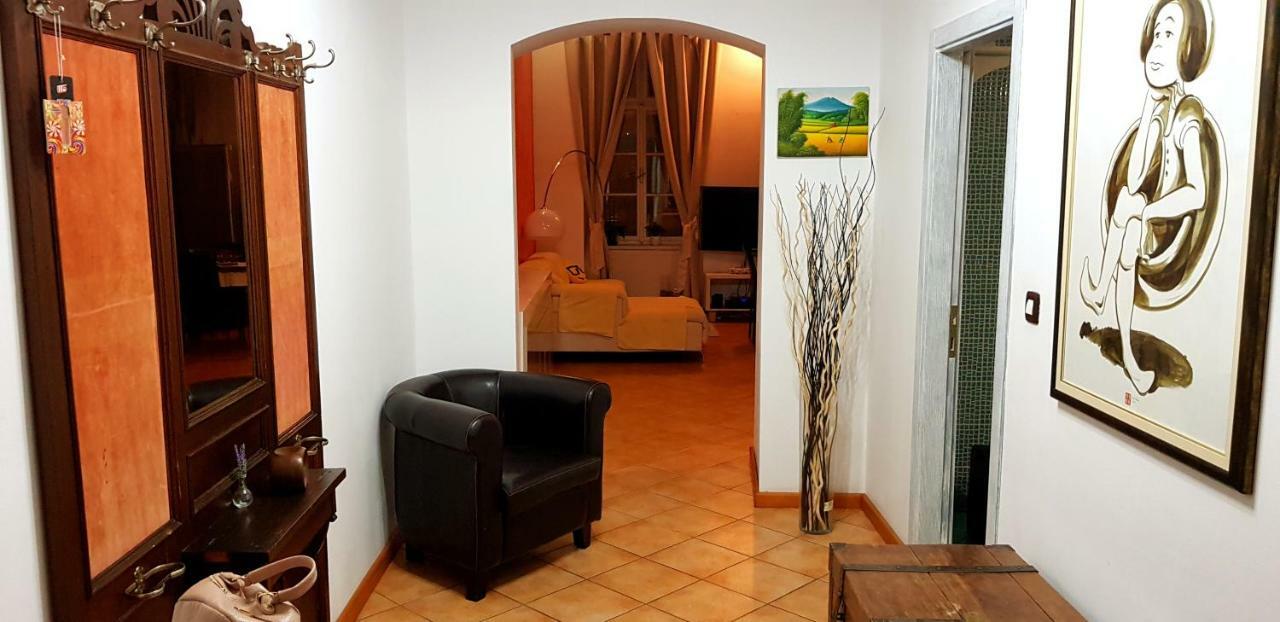 Old Square Apartments 3 تيميشورا المظهر الخارجي الصورة