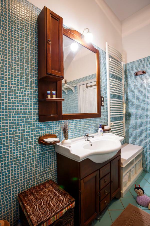 Old Square Apartments 3 تيميشورا المظهر الخارجي الصورة