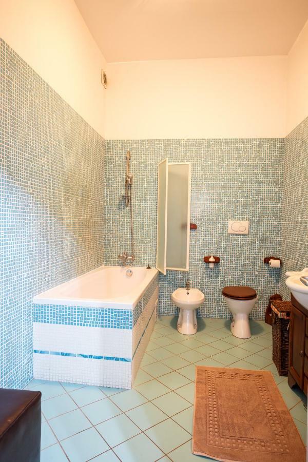 Old Square Apartments 3 تيميشورا المظهر الخارجي الصورة
